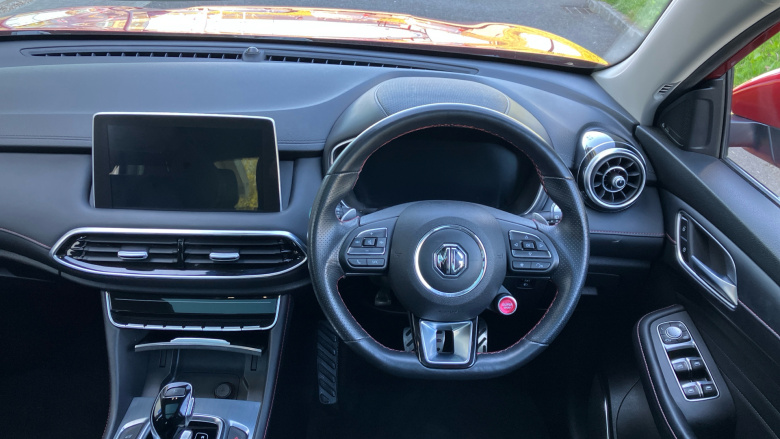 MG Hs 1.5 T-GDI Exclusive 5dr DCT Petrol Hatchback